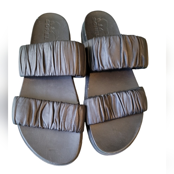 Sorel Runched Black Sandals Slip on Size 10 - Picture 1 of 4